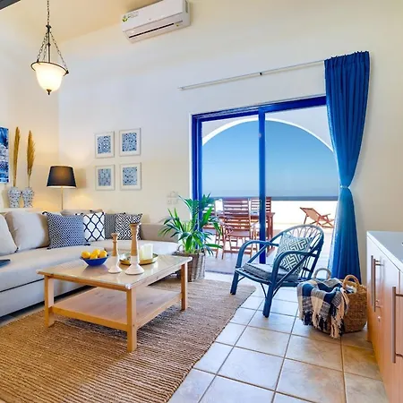 House Kalamaki Steps Away From The Holiday home *